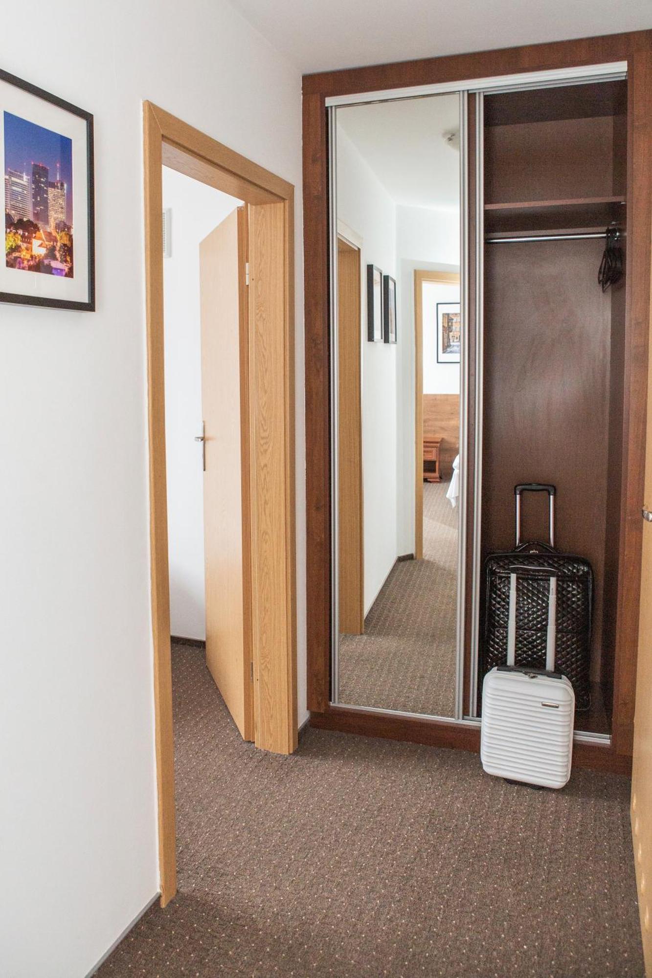 Warsaw Apartments - Apartamenty Wilanow Номер фото